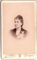 CARTE CDV - Edit. J. VILLARD - Portrait D'une Femme à Identifier - Tirage Aluminé 19 ème - Taille 63 X 104 - Alte (vor 1900)