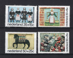 NEDERLAND 1079/1082 MNH 1975 - Kinderzegels, Gevelstenen -1 - Unused Stamps