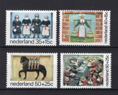 NEDERLAND 1079/1082 MNH 1975 - Kinderzegels, Gevelstenen - Ungebraucht