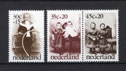 NEDERLAND 1059/1061 MNH 1974 - Kinderzegels, Oude Kinderfoto's - Neufs