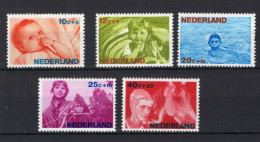 NEDERLAND 870/874 MH 1966 - Kinderzegels, Levensstadia Kinderen - Unused Stamps