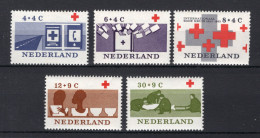 NEDERLAND 795/799 MNH 1963 - 100  Jaar Rode Kruis -1 - Neufs