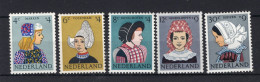 NEDERLAND 747/751 MH 1960 - Kinderzegels, Klederdrachten - Ongebruikt
