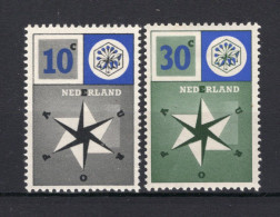 NEDERLAND 700/701 MH 1957 - Europa-zegels - Nuovi