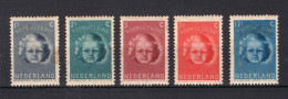 NEDERLAND 444/448 MH 1945 - Kinderzegels - Nuovi