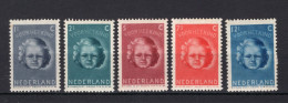 NEDERLAND 444/448 MH 1945 - Kinderzegels -1 - Unused Stamps
