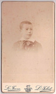 CARTE CDV - Edit. Le Jeune Paris - Portrait D'un Jeune Garçon - Tirage Aluminé 19 ème - Taille 63 X 104 - Antiche (ante 1900)