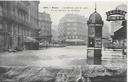 CPA Paris Inondation Janvier 1910 - Un Lac Intérieur Rue De Rome - Paris (08)