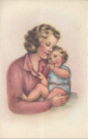 CPA  La Mère Et Son Enfant Dans Les Bras - Babies