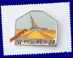 Pin's Commune De MISEREY, Eure, Normandie - Cities