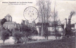86 - Vienne -  LA ROCHE POSAY Les BAINS  -  Le Pont Suspendu Et La Donjon - La Roche Posay