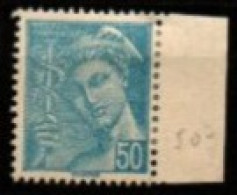 FRANCE    -   1942 .  Y&T N° 549 *. Manque Le  C De La Valeur,  Papier Crême - Nuovi