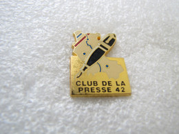 PIN'S   CLUB DE LA PRESSE   42   Zamak  BERAUDY - Medien