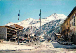 73 - Val D'Isère - Le Centre De La Station Et L'Iseran - Automobiles - CPM - Voir Scans Recto-Verso - Val D'Isere