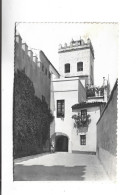 CPA PHOTO SEVILLA , BARRIO DE SANTA CRUZ  En 1952! (voir Timbre) - Sevilla