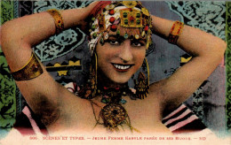 N°3065 W -cpa Jeune Femme Kabyle Parée De Ses Bijoux- - Escenas & Tipos