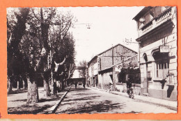 27369 / ♥️ ⭐ SORGUES 84-Vaucluse ◉ La POSTE Place Platanes ◉ 1952 à Olga ROMAN Graveson ◉ Photo-Bromure TARDY  - Sorgues