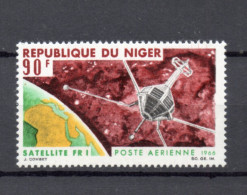 NIGER  PA   N° 60    NEUF SANS CHARNIERE  COTE 1.70€     ESPACE - Niger (1960-...)