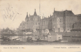 4936 14 Amsterdam, Centraal Station. (Linksonder Een Kleine Vouw)  - Amsterdam
