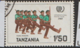 Tanzania   1986  SG  451  Youth Year   Fine Used - Tanzania (1964-...)