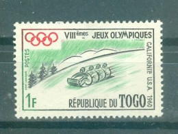 REPUBLIQUE DU TOGO - N°302 Sans Gomme - Jeux Olympiques D'hiver, à Squaw Valley (E.U.A.) Sujets Divers. - Inverno1960: Squaw Valley