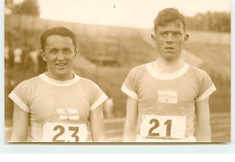 Carte Photo - Match D'athlétisme France-Finlande à Colombes 1929 - Coureurs Finlandais 21 Et 23 - Atletismo