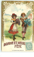 Carte Gaufrée - Bonne Et Heureuse Fête - Jeune Couple Portant Chacun Un Bouquet - Sonstige & Ohne Zuordnung