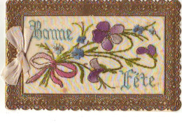 Carte Brodée - Bonne Fête - Fleurs Violettes - Bestickt