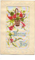 Carte Brodée - Bonne Fête - Panier Rempli De Fleurs - Bestickt