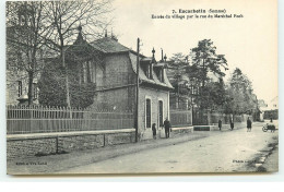 ESCARBOTIN - Entrée Du Village Par La Rue Du Maréchal Foch - Other & Unclassified