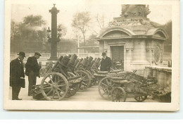 Carte-Photo - PARIS - Guerre 14-18 - Canons Exposés Place De La Concorde - Autres & Non Classés