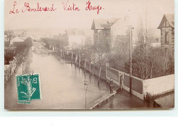 Carte-Photo - LES MUREAUX - Le Boulevard Victor Hugo - Inondations 1910 - Les Mureaux