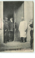 Les Inventaires à NANTES (27 Novembre 1906) - .... Brèche Pratiquée Dans La Porte Sur La Rue Affre - Nantes
