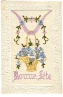 Carte Brodée - Bonne Fête - Fleurs De Myosotis Dans Un Panier - Embroidered