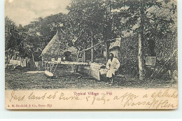 FIDJI - Typical Village - Fidji
