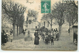 DRAVEIL - Sortie De La Messe Et Le Monument De Rouffy - Draveil