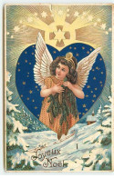 Carte Gaufrée - Joyeux Noël - Ange Tenant Une Branche De Sapin Dans Un Coeur - Other & Unclassified