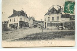 La QUEUE-LES-YVELINES - Le Carrefour - Café, Billard - Chariot De Déménagement Tourneville - Sonstige & Ohne Zuordnung
