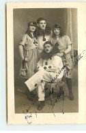 Carte Photo - Mardi-Gras Au Casino De Paris 1921 - Les Professeurs De Fox-Trott - Pierrot - Other & Unclassified