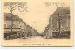 CHOLET - La Place De La Gare Et La Rue Du Paradis - Cholet