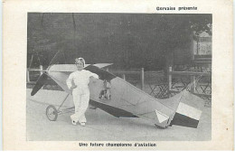 BRUNOY - La Pyramide - Gervaise Présente Une Future Championne D'Aviation - Brunoy
