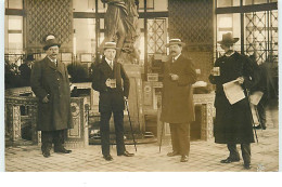 Carte-Photo - VITTEL CONTREXEVILLE - Hommes, Dont Deux Avec Un Verre Dans La Main - Contrexeville