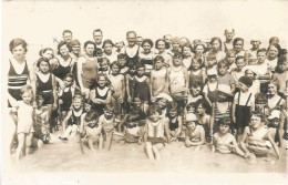 CPA  PHOTO  GROUPE D'ENFANTS A La Plage Mer Maillot   1938 - Groupes D'enfants & Familles