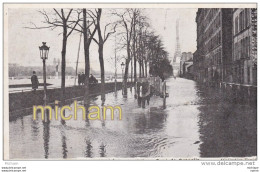 CPA    75 PARIS    CRUE  DE 1910  QUAI DE GRENELLE  TB ETAT - Inondations De 1910