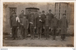 C P A  CARTE PHOTO 14/ 18  GROUPE DE  MILITAIRES - 1914-18