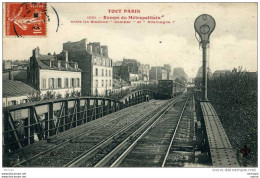 CPA 75 PARIS  SERIE  TOUT PARIS  RAMPE DU METRO  ANIMATION  TRAIN PARFAIT ETAT - Metropolitana, Stazioni