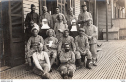 CPA  -THEME 14 / 18 - CARTE PHOTO -   Groupe De Militaires - Guerre 1914-18