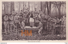 CPA THEME  MILTARIA  14/18 Enterrement De La  Classe - Guerre 1914-18