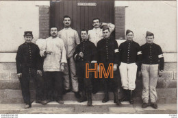 CPA THEME  MILTARIA  14/18  C P PHOTO  Un Groupe  De Soldats - Guerre 1914-18