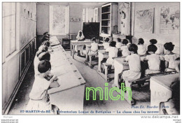 CPA  LA CLASSE CHEZ LES MOYENS  TB ETAT - Schools